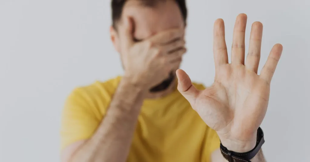 découvrez quels cosmétiques éviter pour ne pas aggraver la rosacée et choisissez des produits adaptés pour protéger et apaiser votre peau sensible.